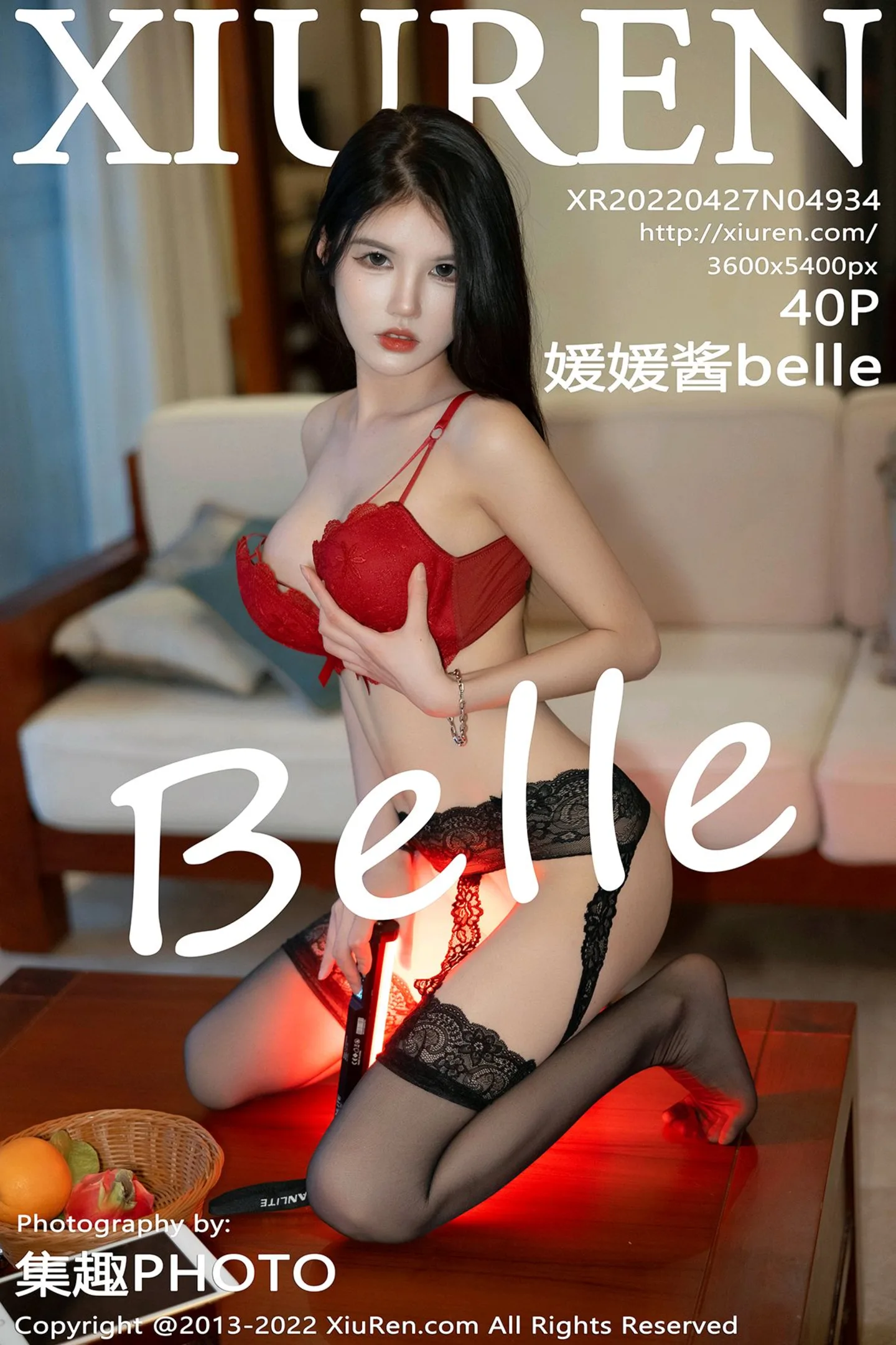 [XiuRen秀人网]VOL.4934 模特媛媛酱belle珠三角旅拍红色内衣配黑色蕾丝吊袜诱惑写真40P-秀人网官方网站